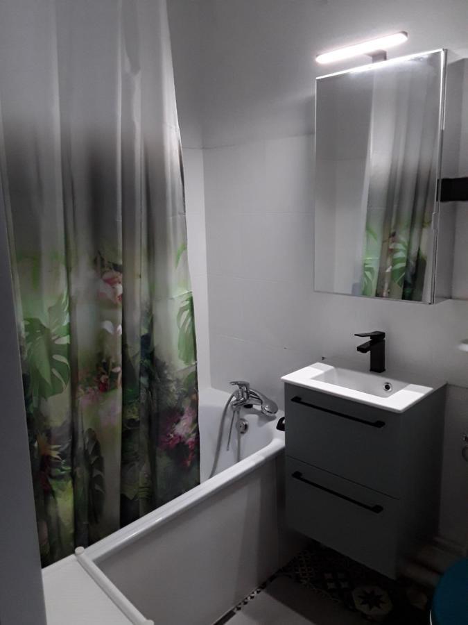 Pour Cure Et Ski Apartment Bagneres-de-Luchon Bagian luar foto